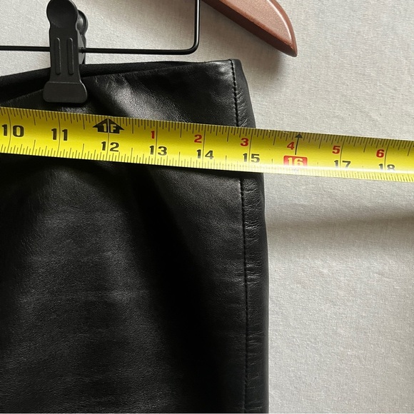 Identify Soft Black Leather Straight Leg Pants Sz 6 - Picture 5 of 10